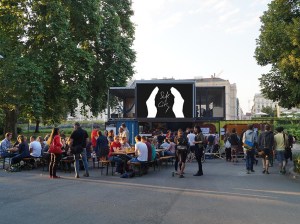 Stadtlabor_aussen_c_Astrid_Strak_montage1000b